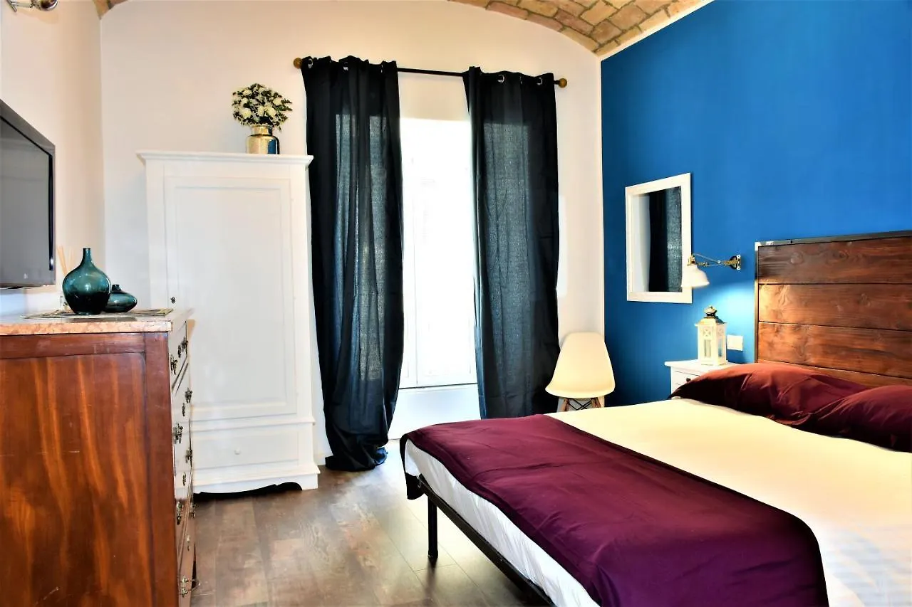 Miriam Apartment Рим 0*,